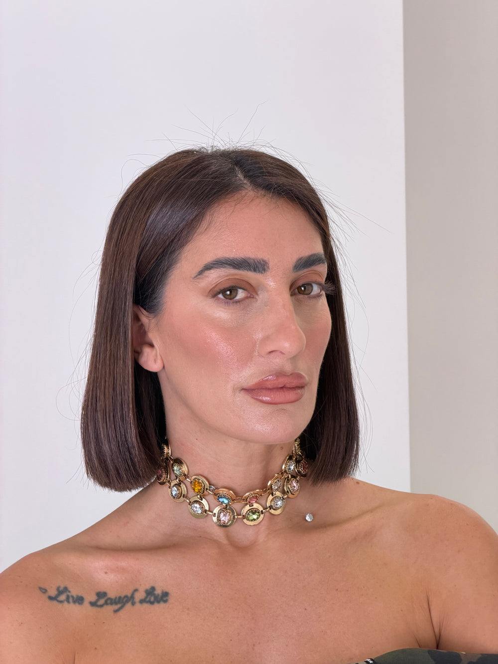 Chocker Rainbow