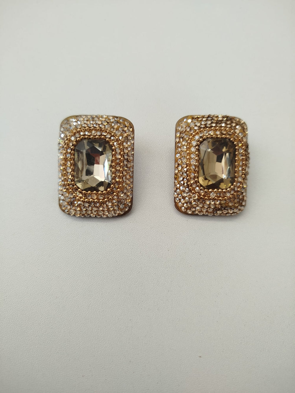 Orecchini cristalli beige 25312