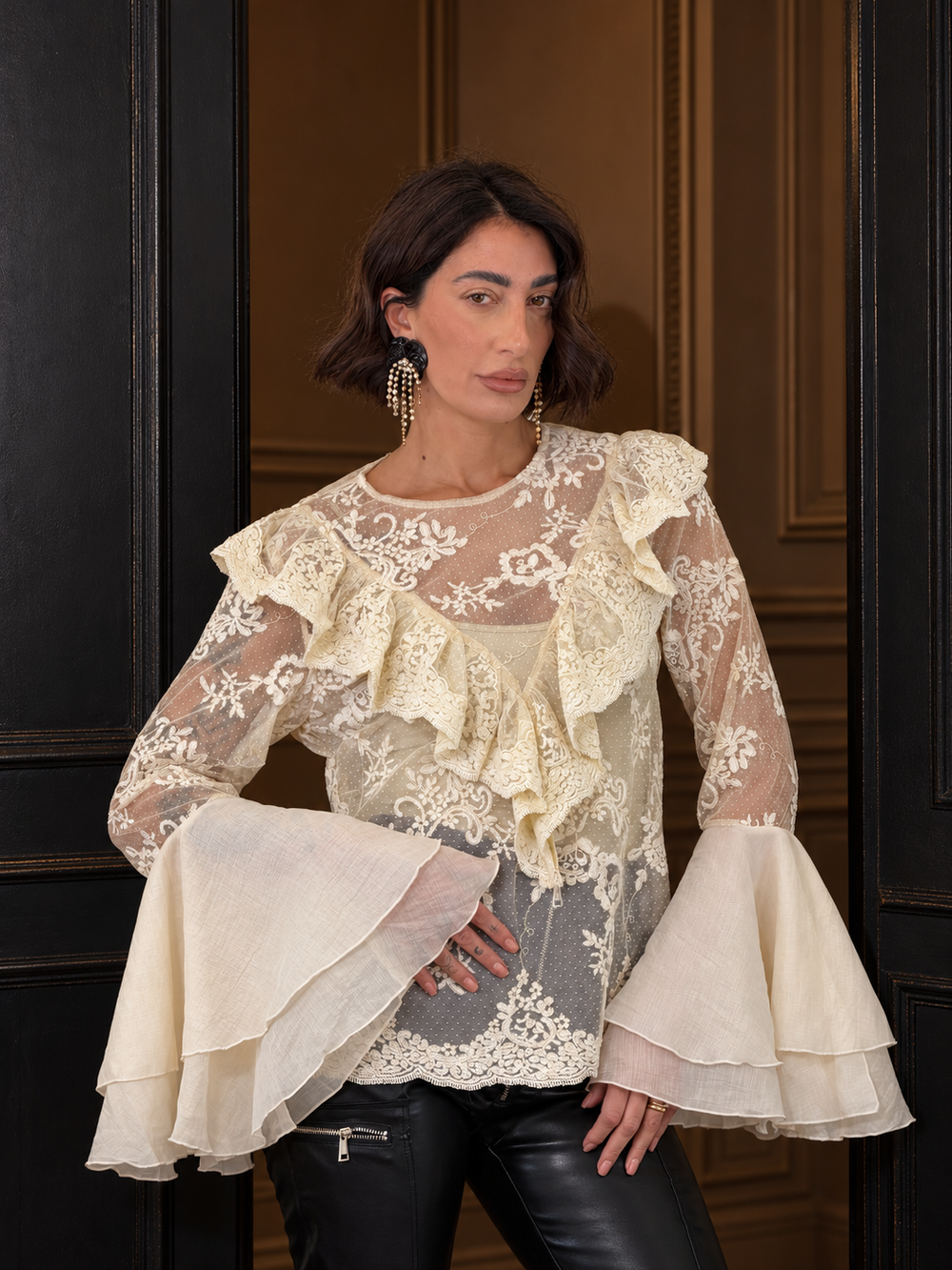 Blusa In Pizzo Panna H13803